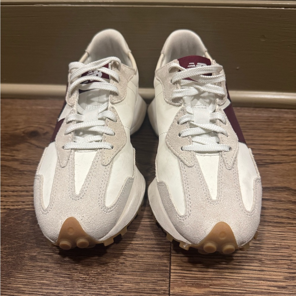 New Balance 327 Sneakers